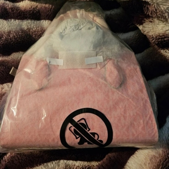 Michael Kors Bag - Picture 2 of 6